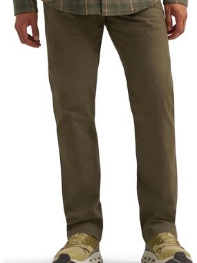 NWT Wrangler all terrain gear 40 x 30 sea turtle (darker greenish)

Bin 7 #9